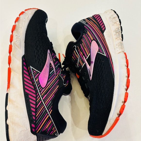 Brooks Adrenaline Women's Black with Pink Accents Athletic Shoes size 9 - Picture 7 of 14
